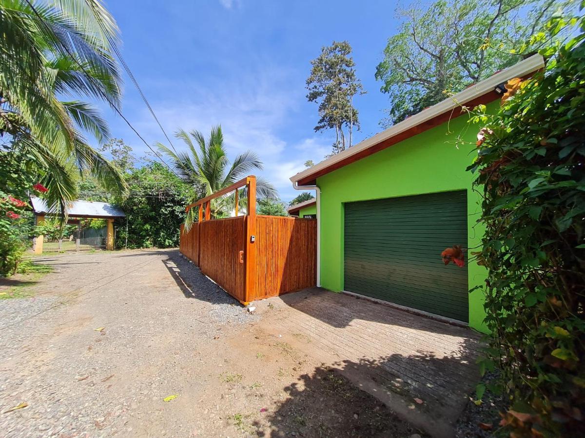 Casa Verde Puerto Viejo de Talamanca Exterior photo