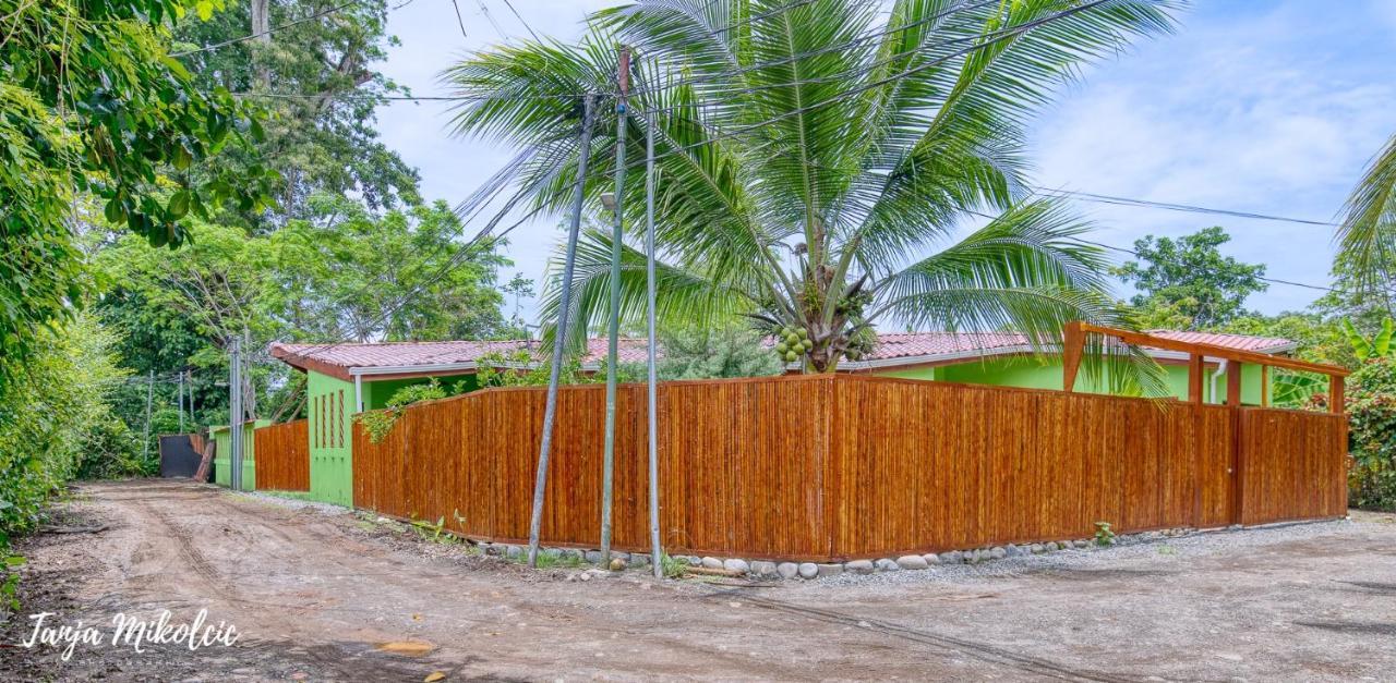 Casa Verde Puerto Viejo de Talamanca Exterior photo